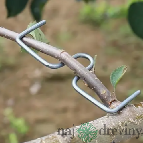 Kovový ohýbač konárov