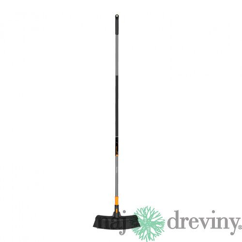 Metla FISKARS QUIKFIT univerzálna 33cm 1077115