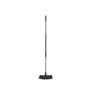 Metla FISKARS QUIKFIT univerzálna 33cm 1077115