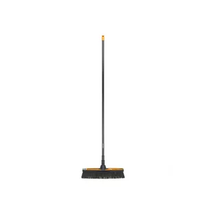 Metla FISKARS SOLID L univerzálna záhradná 48x172cm 1025926