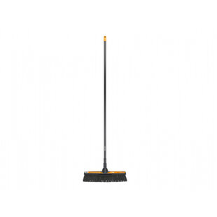 Metla FISKARS SOLID L univerzálna záhradná 48x172cm 1025926
