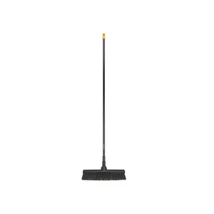 Metla FISKARS SOLID L záhradná bez násady 47cm 1025931