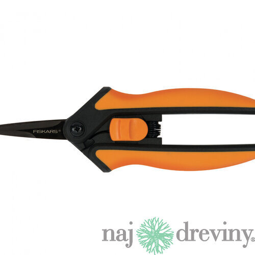 Nožnice FISKARS SOLID SP131 ručné zastrihávacie 1063321