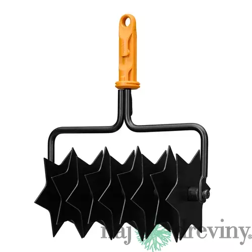 Prevzdušňovač trávníkov FISKARS 21 cm OneClick 1080688