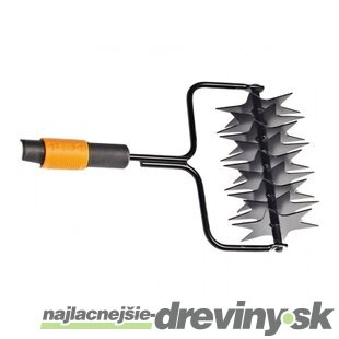 Prevzdušňovač trávníkov FISKARS QUIKFIT 1000689 20cm