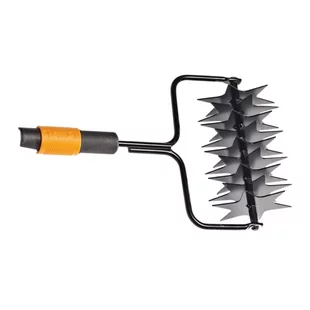 Prevzdušňovač trávníkov FISKARS QUIKFIT 1000689 20cm