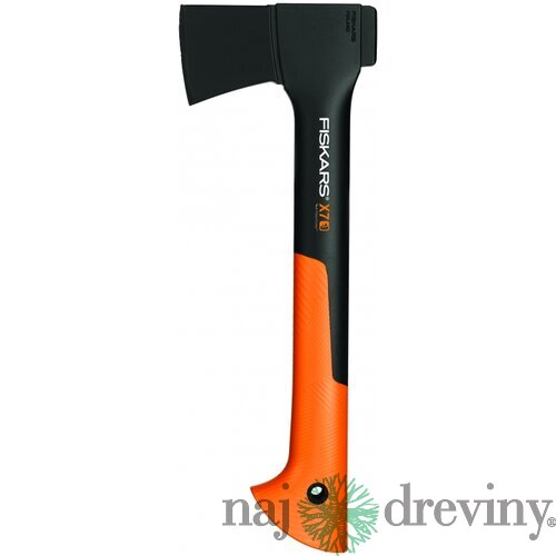 Sekera FISKARS X7 univerzálna na kempovanie 121423