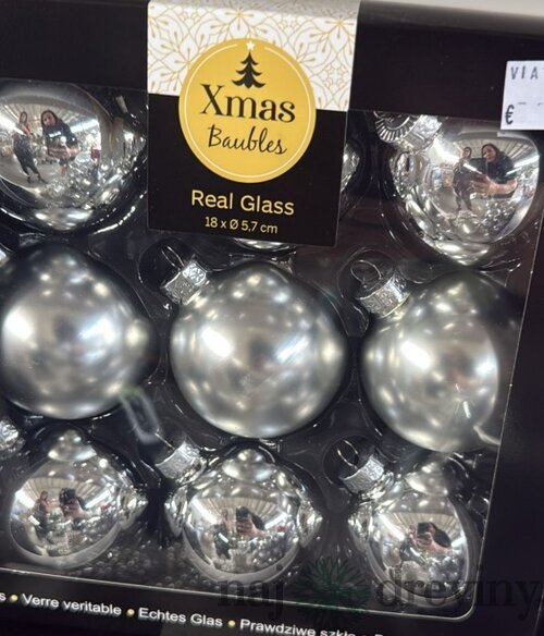 Sklenené vianočné gule - strieborné (18ks)