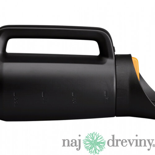 Sypač FISKARS SOLID ručný na hnojivo, soľ 1057076