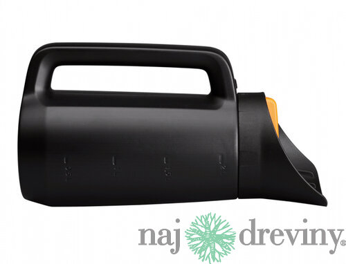 Sypač FISKARS SOLID ručný na hnojivo, soľ 1057076